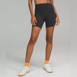 Lululemon Biker Wunder Train High-Rise Short 6” size 4 Heathered Graphite Grey